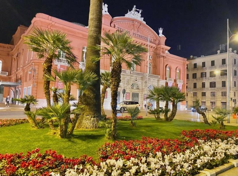 Calefati Gallery Luxury Apartment Bari Exterior photo
