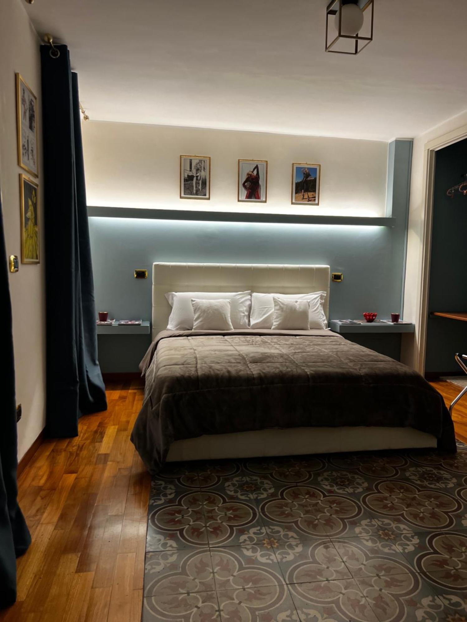Calefati Gallery Luxury Apartment Bari Exterior photo